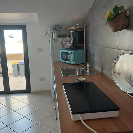 Paoletta Flat * Pineto